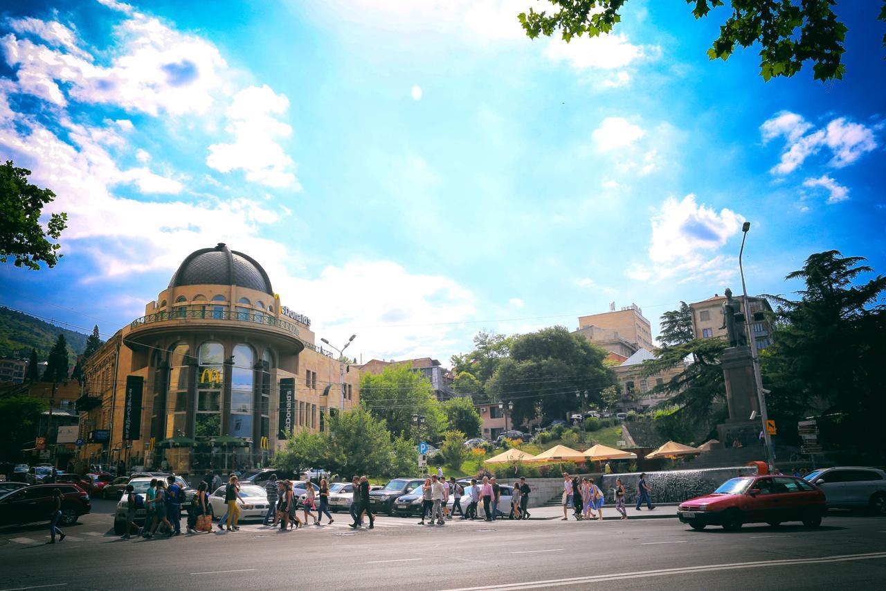 Guest House Kakabadzeebi 9 Tbilisi Exterior foto