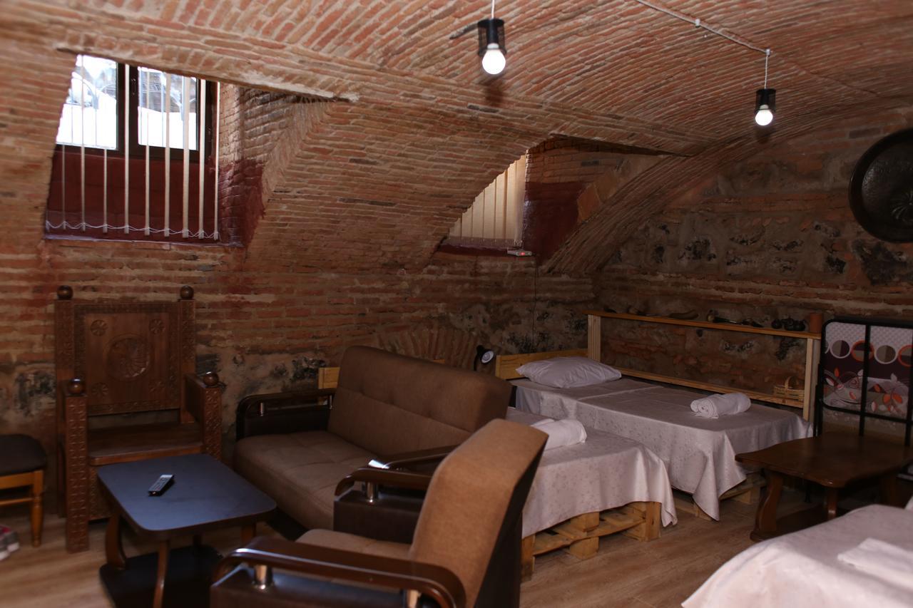 Guest House Kakabadzeebi 9 Tbilisi Exterior foto